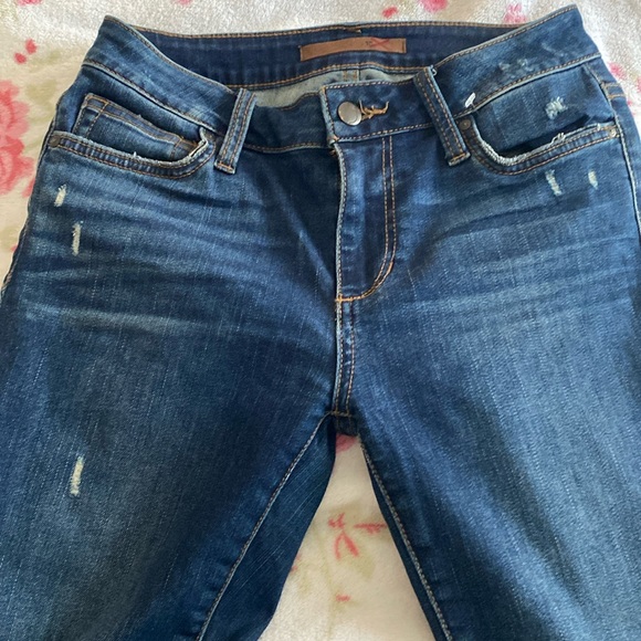 Joe’s jeans. Distressed. Size 26 - Picture 1 of 9